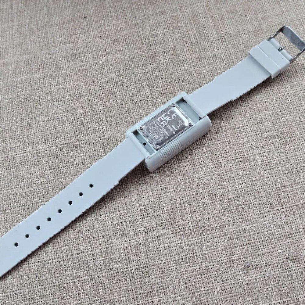 Nintendo Game Boy Wristwatch Ditial Wrist Watch White Rubber Strap Watch - Picture 12 of 13